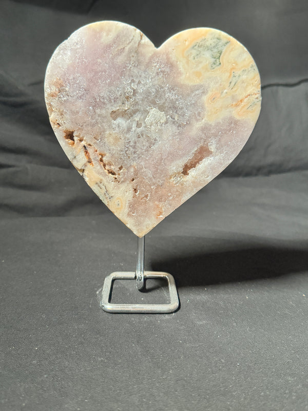 Large Pink Amethyst Heart on Stand – 1.23 kg